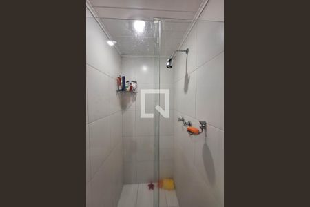 Casa de condomínio à venda com 400m², 4 quartos e 4 vagas Casa de condomínio à venda com 400m², 4 quartos e 4 vagasBanheiro da Suíte 2