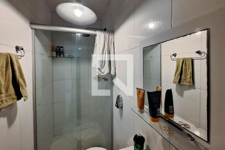 Casa de condomínio à venda com 400m², 4 quartos e 4 vagas Casa de condomínio à venda com 400m², 4 quartos e 4 vagasBanheiro de serviço