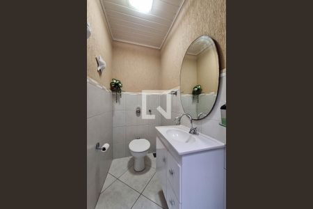 Casa de condomínio à venda com 400m², 4 quartos e 4 vagas Casa de condomínio à venda com 400m², 4 quartos e 4 vagasBanheiro Externo