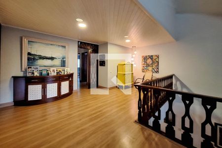 Casa de condomínio à venda com 400m², 4 quartos e 4 vagas Casa de condomínio à venda com 400m², 4 quartos e 4 vagasSala 2