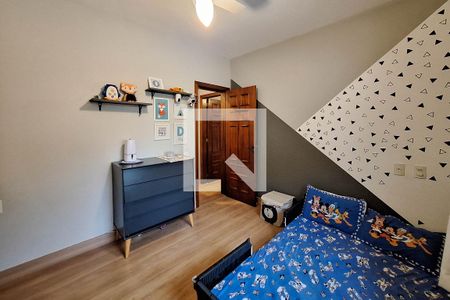 Casa de condomínio à venda com 400m², 4 quartos e 4 vagas Casa de condomínio à venda com 400m², 4 quartos e 4 vagasQuarto 2