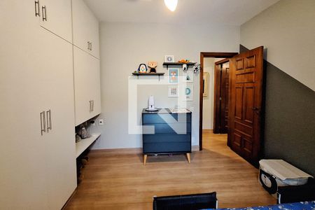 Casa de condomínio à venda com 400m², 4 quartos e 4 vagas Casa de condomínio à venda com 400m², 4 quartos e 4 vagasQuarto 2