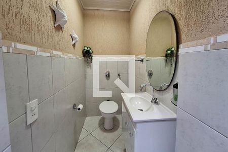 Casa de condomínio à venda com 400m², 4 quartos e 4 vagas Casa de condomínio à venda com 400m², 4 quartos e 4 vagasBanheiro Externo