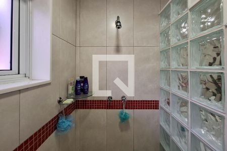 Casa de condomínio à venda com 400m², 4 quartos e 4 vagas Casa de condomínio à venda com 400m², 4 quartos e 4 vagasBanheiro da Suíte 1