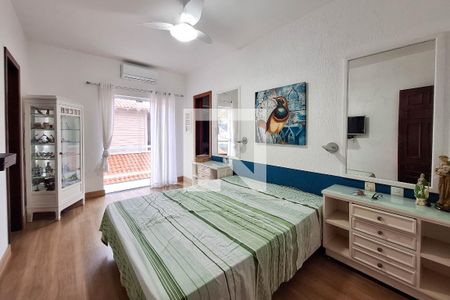 Casa de condomínio à venda com 400m², 4 quartos e 4 vagas Casa de condomínio à venda com 400m², 4 quartos e 4 vagasSuíte 1