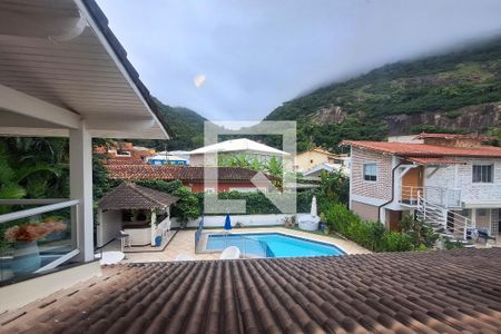 Casa de condomínio à venda com 400m², 4 quartos e 4 vagas Casa de condomínio à venda com 400m², 4 quartos e 4 vagasQuarto 2