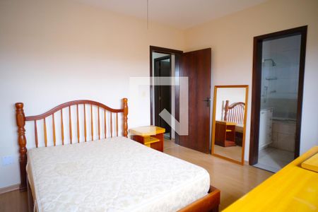 Casa à venda com 180m², 3 quartos e 2 vagasSuíte