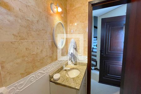 Casa à venda com 180m², 3 quartos e 2 vagasLavabo