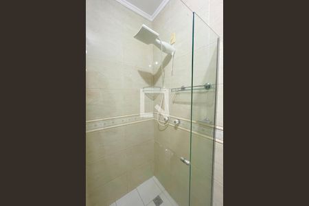 Casa à venda com 180m², 3 quartos e 2 vagasBanheiro