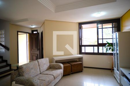 Sala de casa à venda com 3 quartos, 180m² em Vila Ipiranga, Porto Alegre