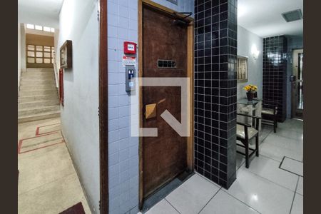 Apartamento à venda com 60m², 1 quarto e sem vagaFachada e portaria
