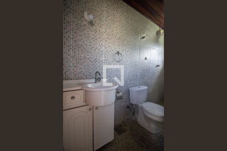 Casa de condomínio à venda com 180m², 4 quartos e 2 vagasBanheiro do Sotão