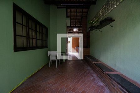 Casa de condomínio à venda com 180m², 4 quartos e 2 vagasGaragem