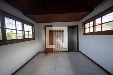 Casa de condomínio à venda com 180m², 4 quartos e 2 vagasSotão