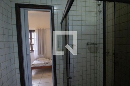 Casa de condomínio à venda com 180m², 4 quartos e 2 vagasBanheiro da Suíte 2