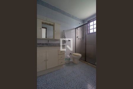 Casa de condomínio à venda com 180m², 4 quartos e 2 vagasBanheiro da Suíte 1