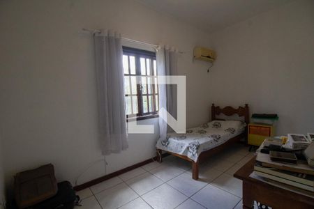 Casa de condomínio à venda com 180m², 4 quartos e 2 vagasSuíte 2