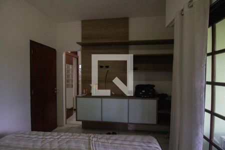 Casa de condomínio à venda com 180m², 4 quartos e 2 vagasSuíte 3