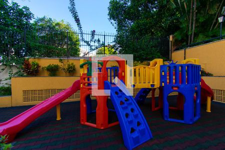 Apartamento à venda com 72m², 3 quartos e 1 vagaÁrea comum - Playground