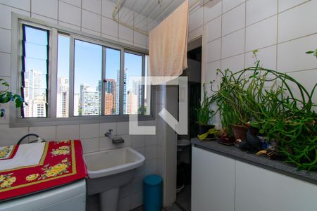 Apartamento à venda com 72m², 3 quartos e 1 vagaÁrea de Serviço