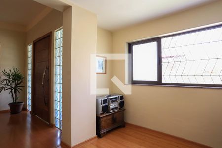 Sala de casa à venda com 3 quartos, 337m² em Serra, Belo Horizonte