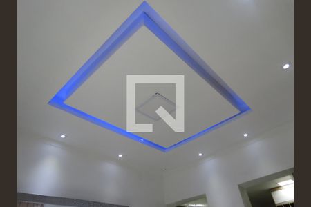 Sala - Sanca com LED de casa para alugar com 2 quartos, 180m² em Jardim Elisio, São Paulo