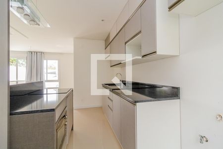 Casa de condomínio à venda com 198m², 3 quartos e 2 vagasCozinha