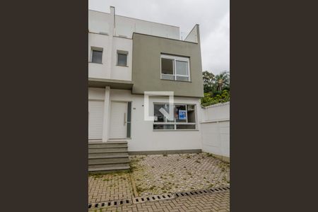 Casa de condomínio à venda com 198m², 3 quartos e 2 vagasFachada da casa