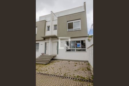 Casa de condomínio à venda com 198m², 3 quartos e 2 vagasFachada da casa