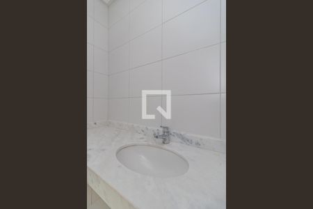 Casa de condomínio à venda com 198m², 3 quartos e 2 vagasBanheiro