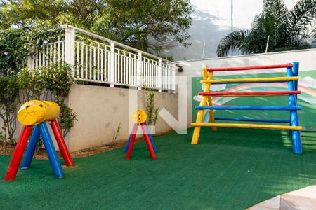 Apartamento à venda com 63m², 2 quartos e 1 vaga Apartamento à venda com 63m², 2 quartos e 1 vagaÁrea comum - Playground 2