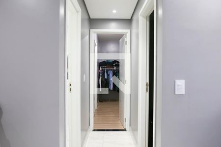 Corredor de apartamento para alugar com 2 quartos, 64m² em Campestre, Santo André