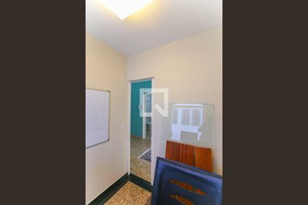 Casa para alugar com 315m², 4 quartos e 2 vagas Casa para alugar com 315m², 4 quartos e 2 vagasEscritório 2