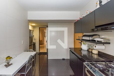 Apartamento à venda com 154m², 4 quartos e 4 vagasCozinha