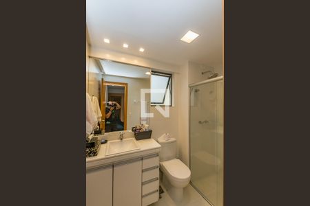 Apartamento à venda com 154m², 4 quartos e 4 vagasBanheiro da Suíte 1