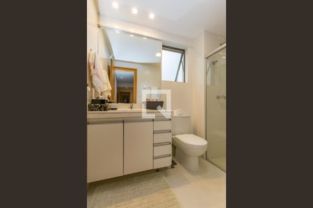 Apartamento à venda com 154m², 4 quartos e 4 vagasBanheiro da Suíte 1