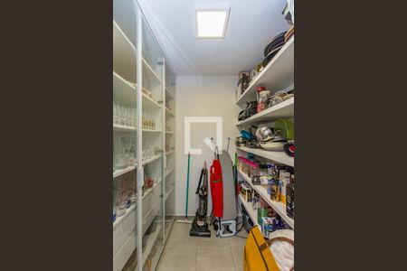 Apartamento à venda com 154m², 4 quartos e 4 vagasDespensa