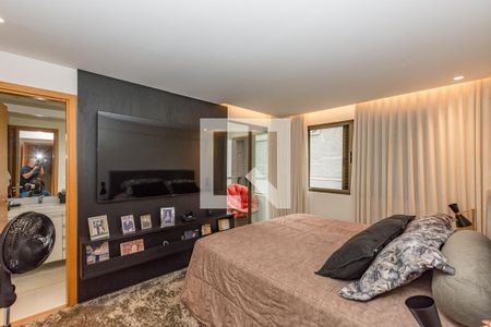 Apartamento à venda com 154m², 4 quartos e 4 vagasSuíte 1