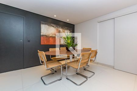 Apartamento à venda com 154m², 4 quartos e 4 vagasSala