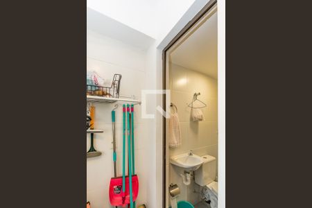 Apartamento à venda com 154m², 4 quartos e 4 vagasBanheiro de serviço