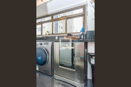 Apartamento à venda com 154m², 4 quartos e 4 vagasÁrea de Serviço