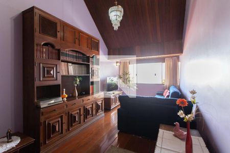 Casa à venda com 500m², 5 quartos e 4 vagas Casa à venda com 500m², 5 quartos e 4 vagasSala de estar 2