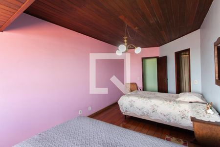 Casa à venda com 500m², 5 quartos e 4 vagas Casa à venda com 500m², 5 quartos e 4 vagasSuíte 1