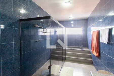 Casa à venda com 500m², 5 quartos e 4 vagas Casa à venda com 500m², 5 quartos e 4 vagasBanheiro da Suíte 1