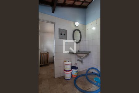 Casa à venda com 500m², 5 quartos e 4 vagas Casa à venda com 500m², 5 quartos e 4 vagasSauna