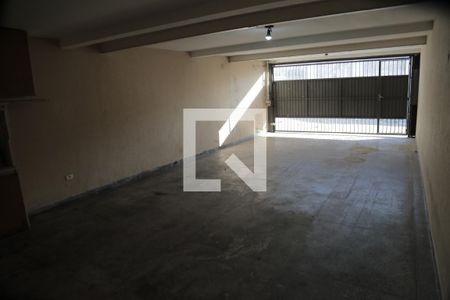 Casa à venda com 180m², 4 quartos e 3 vagasGaragem