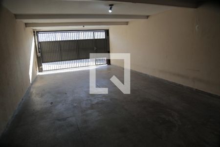 Casa à venda com 180m², 4 quartos e 3 vagasGaragem