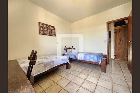 Casa de condomínio à venda com 320m², 4 quartos e 4 vagasQuarto 3