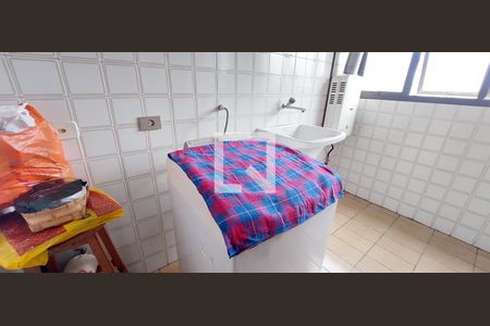 Apartamento à venda com 138m², 2 quartos e 3 vagas Apartamento à venda com 138m², 2 quartos e 3 vagasÁrea de Serviço