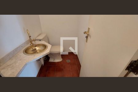 Apartamento à venda com 138m², 2 quartos e 3 vagas Apartamento à venda com 138m², 2 quartos e 3 vagasLavabo 1